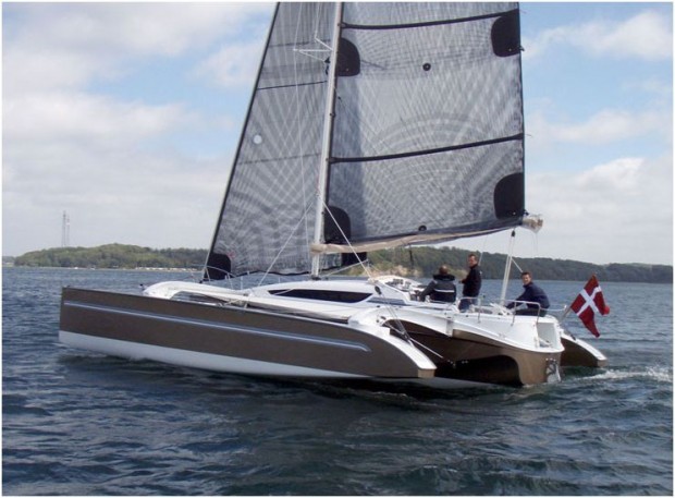 32′ Dragonfly – setting the highest standards for mid sized trimarans